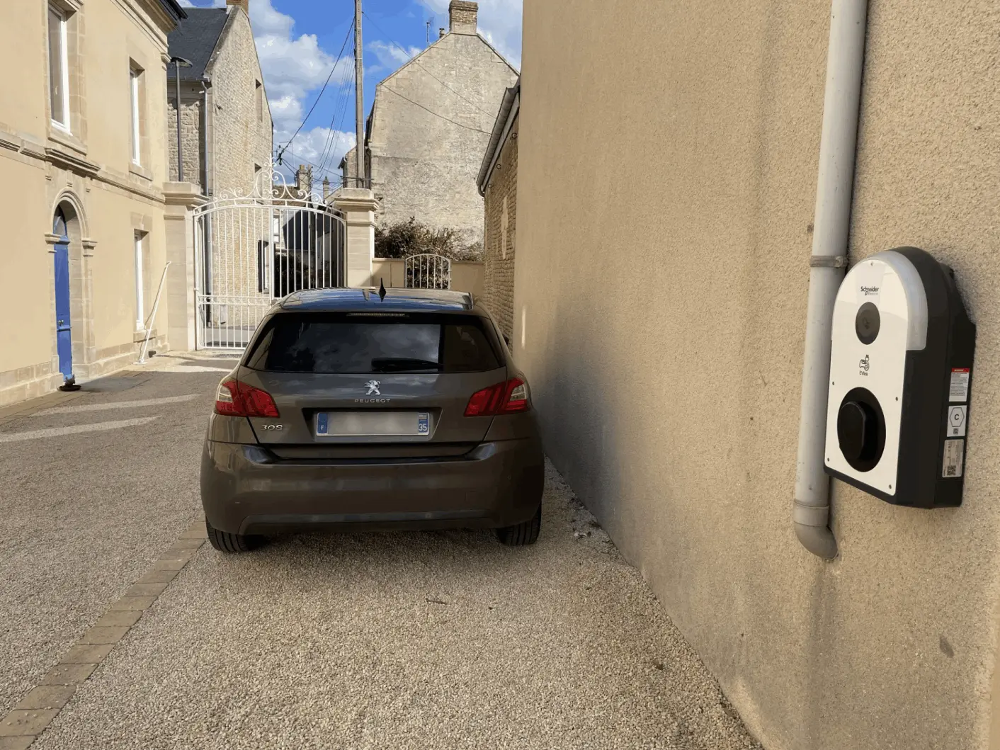 Villa Juno's charging point for electric vehicles